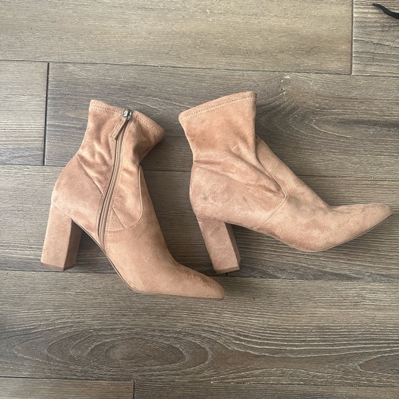Steve Madden Shoes - steve madden blush pink vegan suede ankle booties